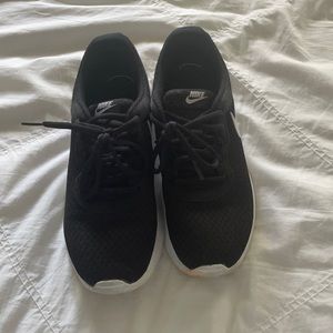 Black Nike Sneakers